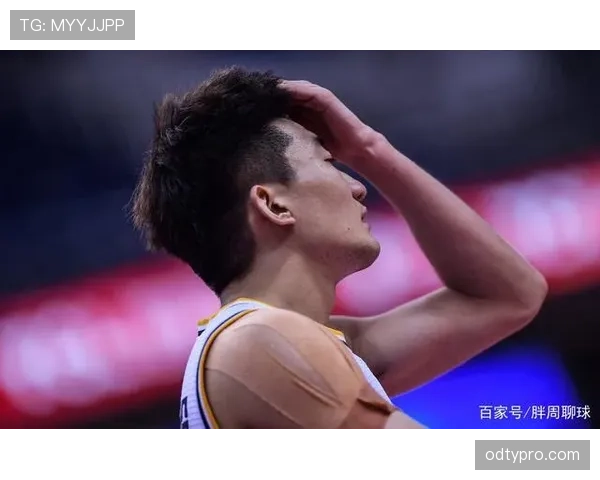 孙铭徽又开始穿得像准备去拍电影了，这生活差距闹哪样