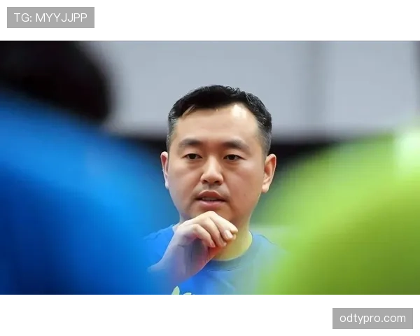 孔令辉这生活反差有点狠：菜市场拎菜的他和领奖台上的那张脸不是一个世界